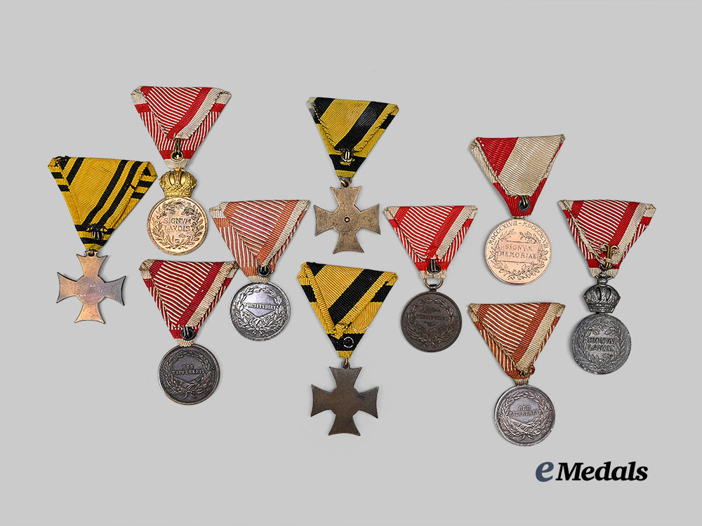 austria,_imperial._a_lot_of_decorations&_medals_e_medals__e_u24808_3