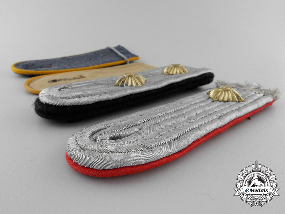 germany._four_luftwaffe_shoulder_straps&_boards_q_185
