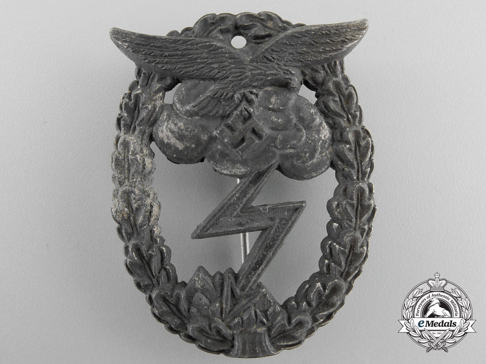 a_luftwaffe_ground_assault_badge_q_523