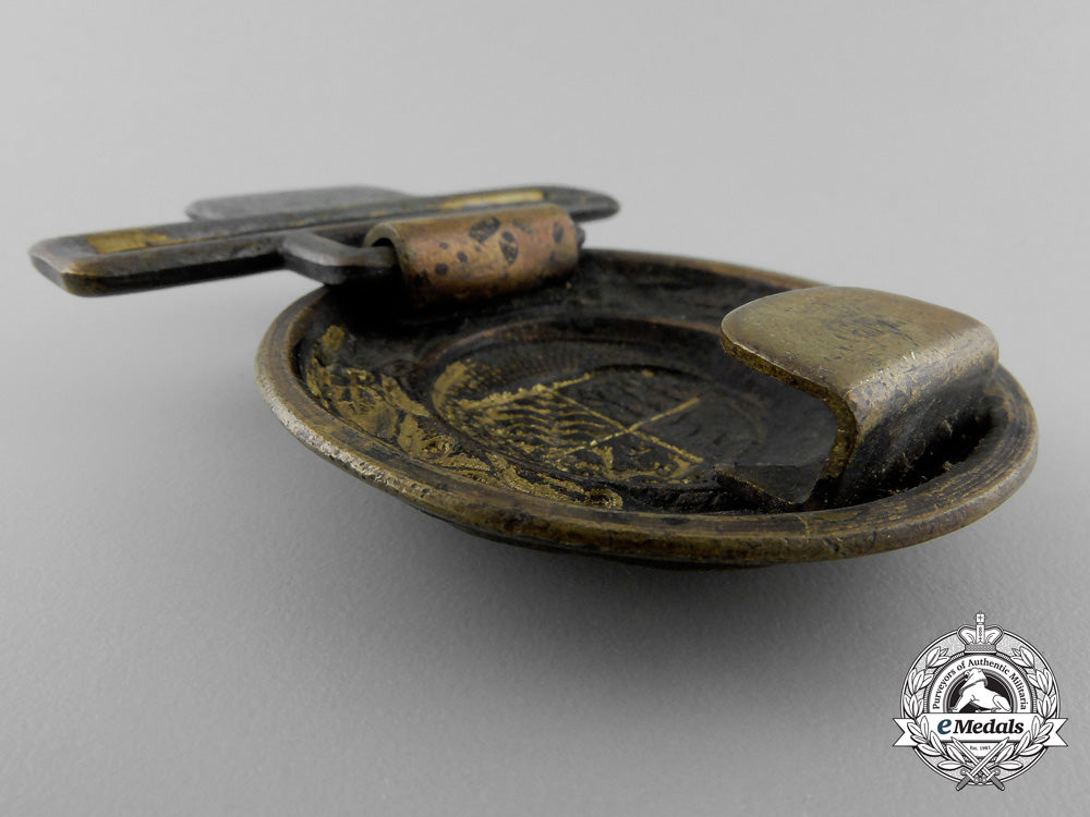 a_bavaria(_bayern)_fire_defence_service_officer's_belt_buckle;_published_example_r_160_1