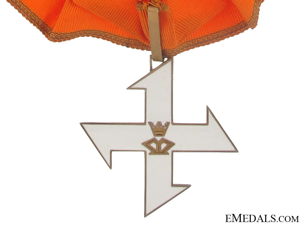 queen_marie_cross1917_rk114d