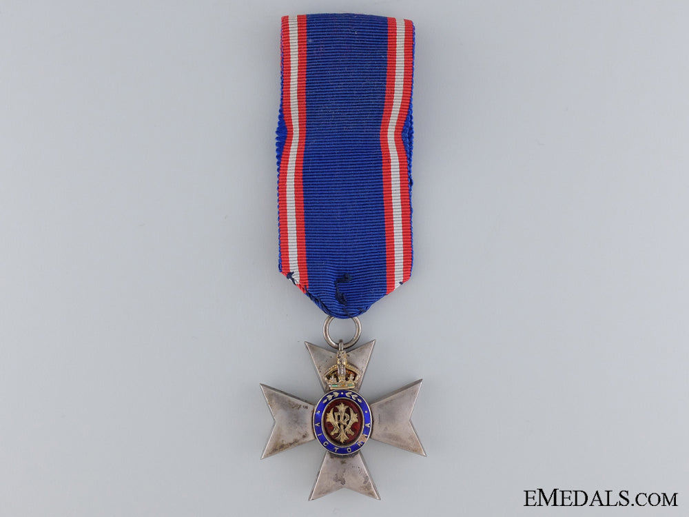 royal_victorian_order,_member's_badge(_m.v.o.)_royal_victorian__53a861e95dc37