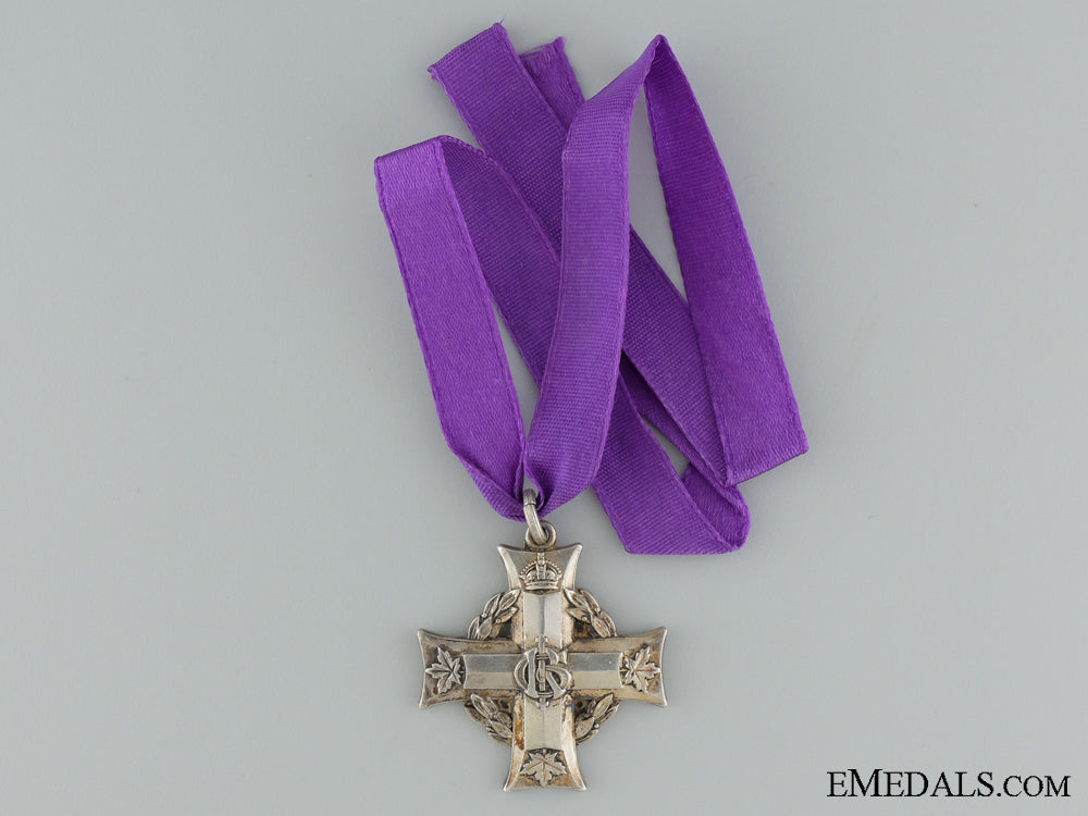 a_first_war_memorial_cross_to_pte.hourie;_killed_at_amiens1918_s0024840__2_