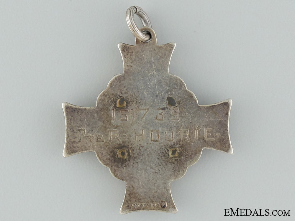 a_first_war_memorial_cross_to_pte.hourie;_killed_at_amiens1918_s0044842__2_