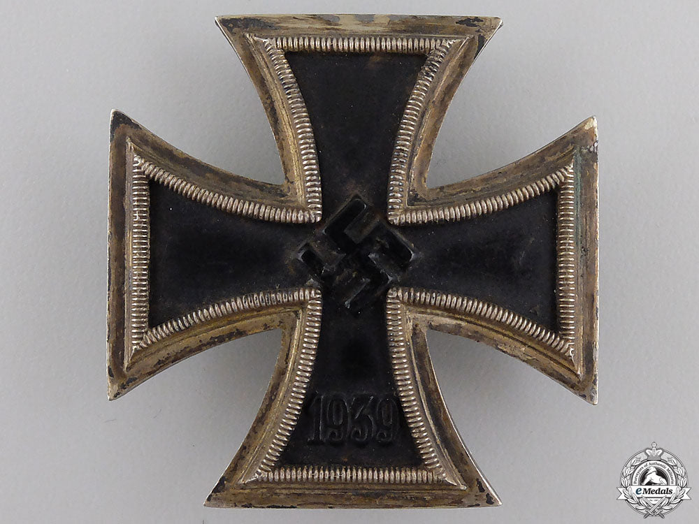 an_iron_cross_first_class1939_by_steinhauer&_lück_s0209568_copy