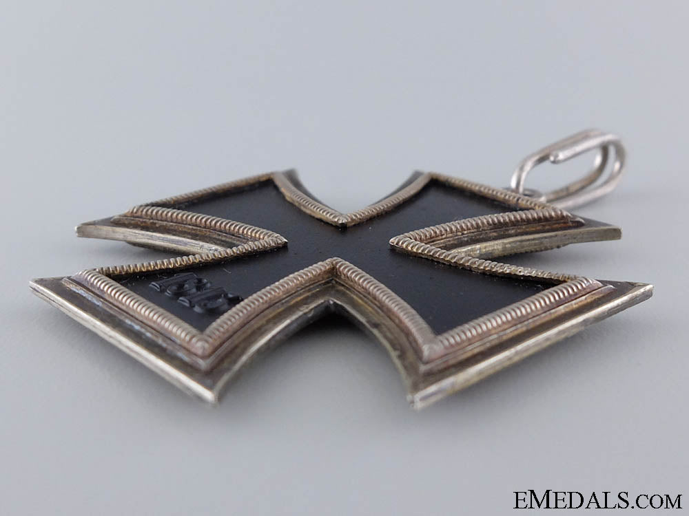 a_rare_three_quarter_ring_knight's_cross_of_the_iron_cross1939_s0311179_copy