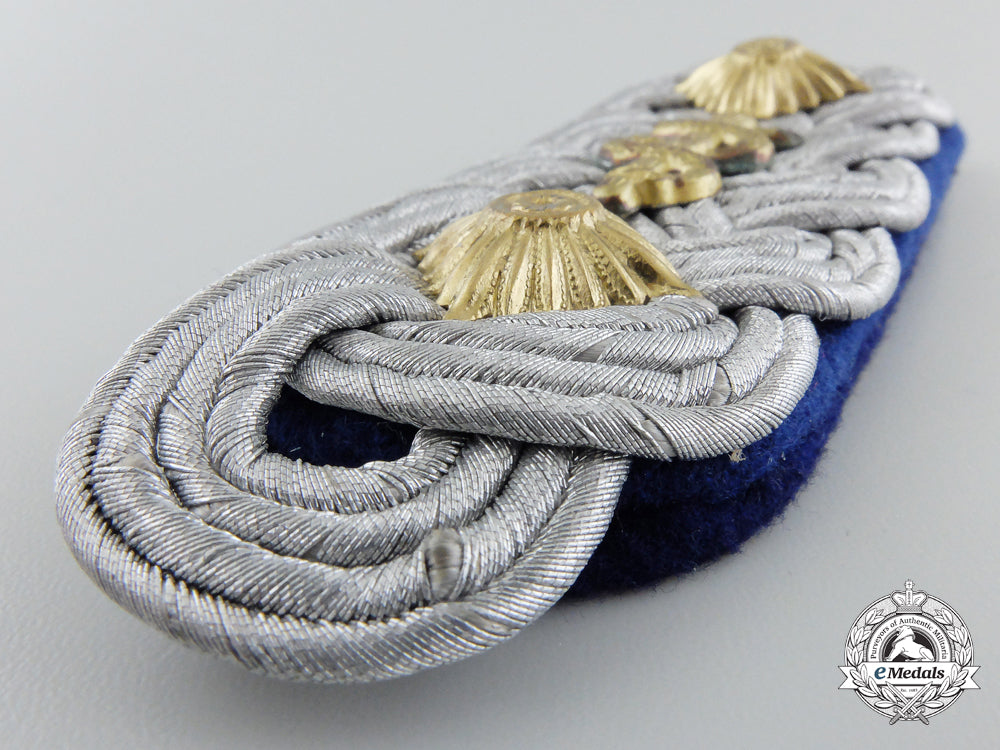 a_luftwaffe_oberst(_colonel)_medical_reserve_shoulder_board_s0563294_2_