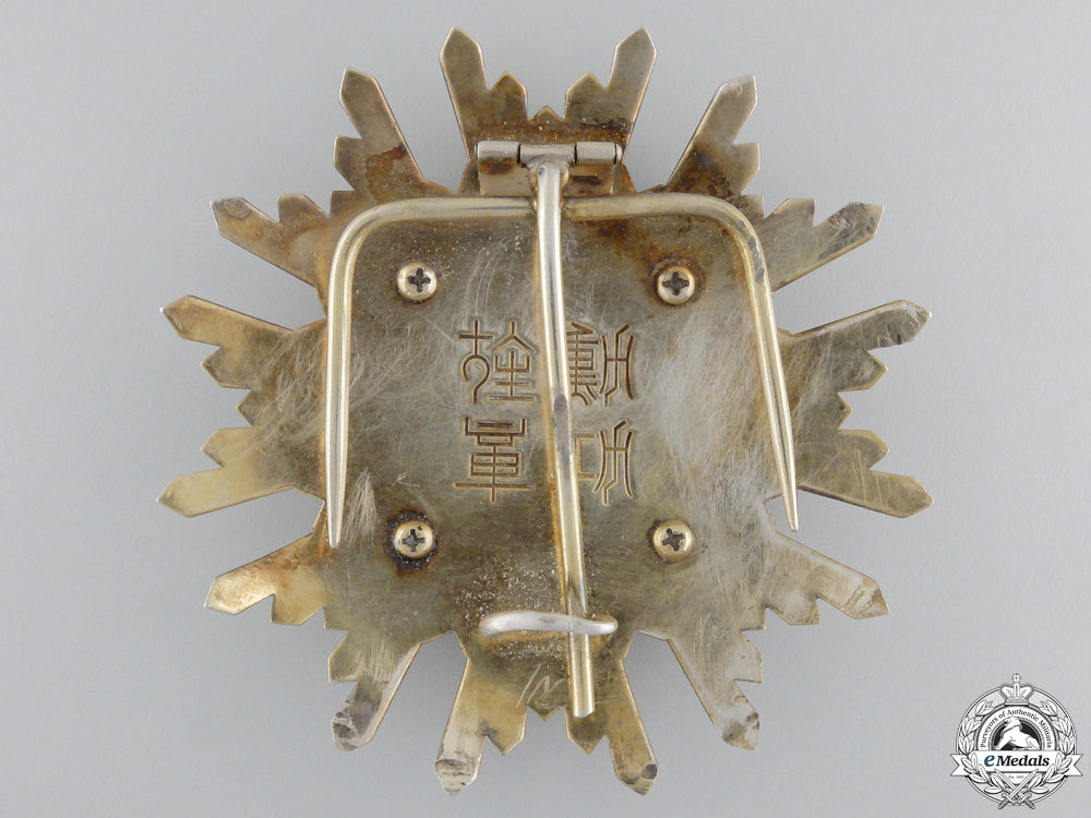 a_japanese_order_of_the_sacred_treasure;2_nd_class_breast_star_with_case_s0615514_1_1