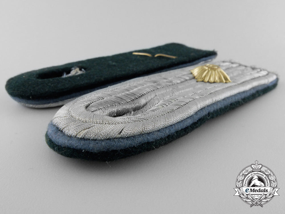 germany,_luftwaffe,_a_shoulder_boards,_oberleutnant_der_reserve;_administration_s_170