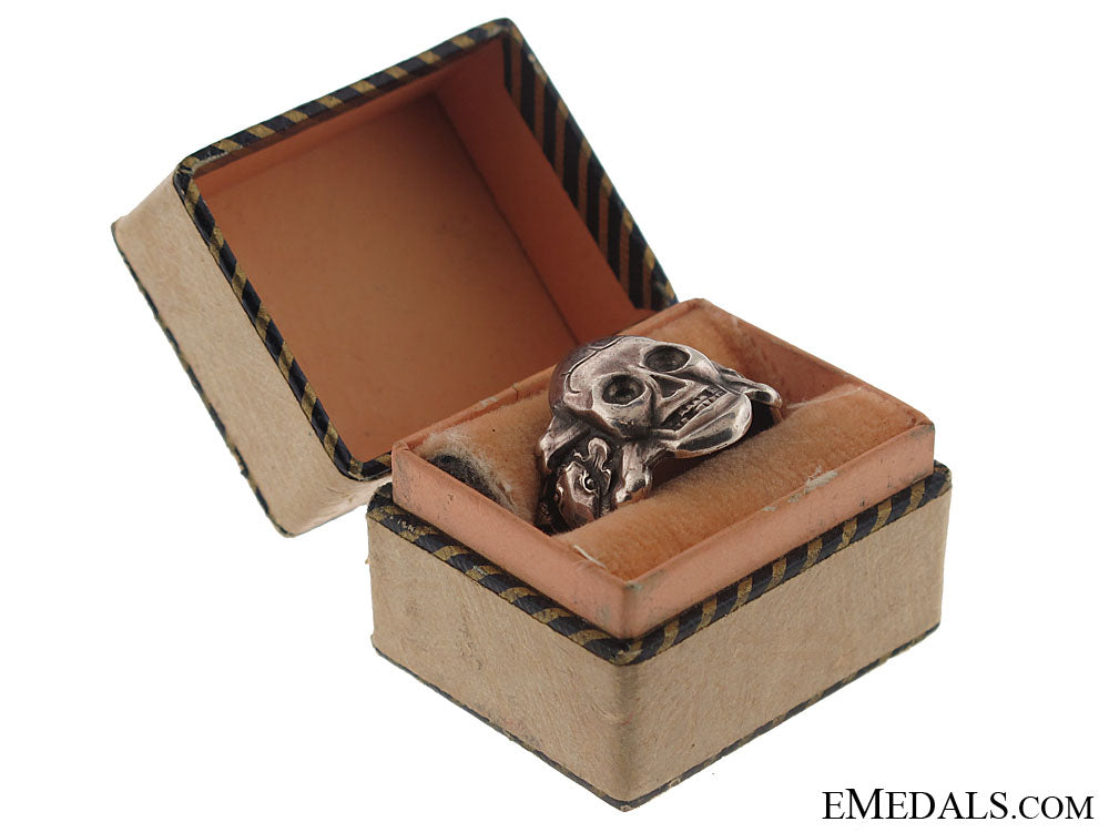 silver_ss_ring_in_case_silver_ss_ring_i_50869c575d1dd
