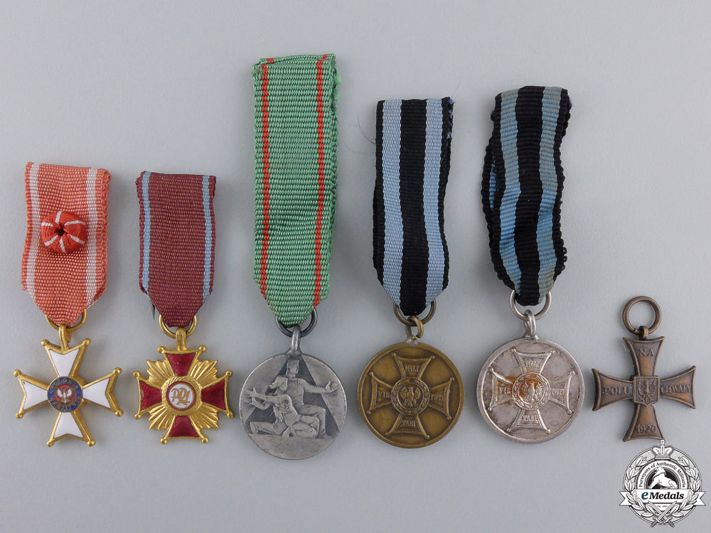 poland,_republic._a_lot_of_miniature_medals&_awards_six_polish_minia_55253e442a976