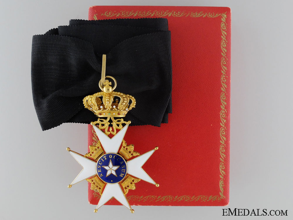 swedish_order_of_the_north_star_in_gold;_cased_swedish_order_of_535fb85eabb9c