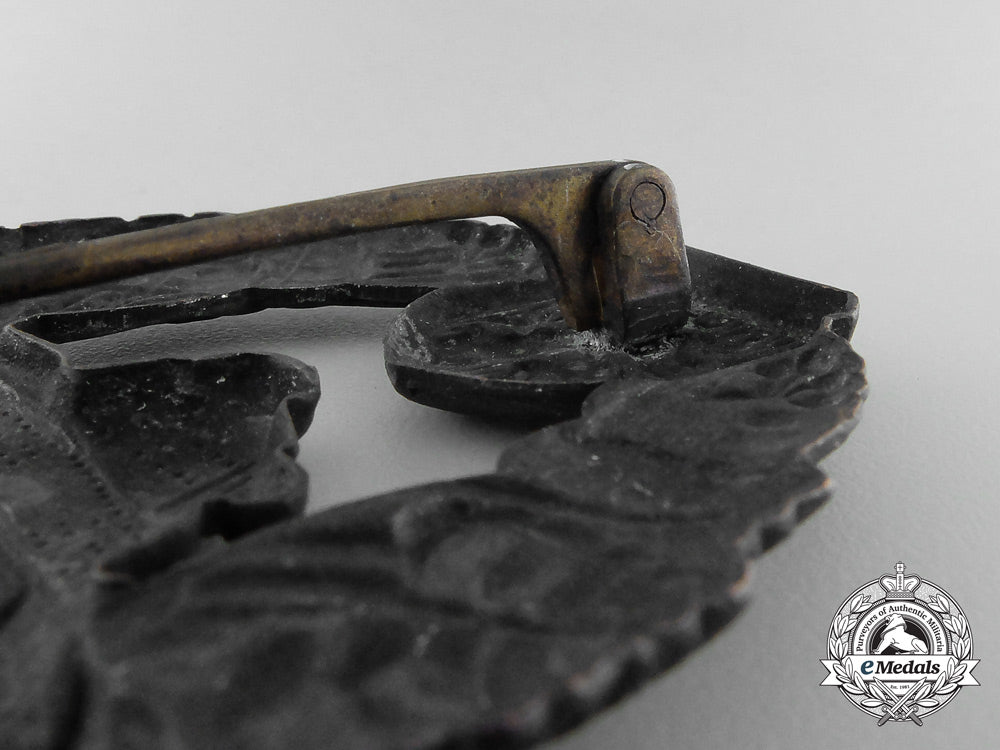 a1920_czechoslovakian_tank_crew_badge_t_821