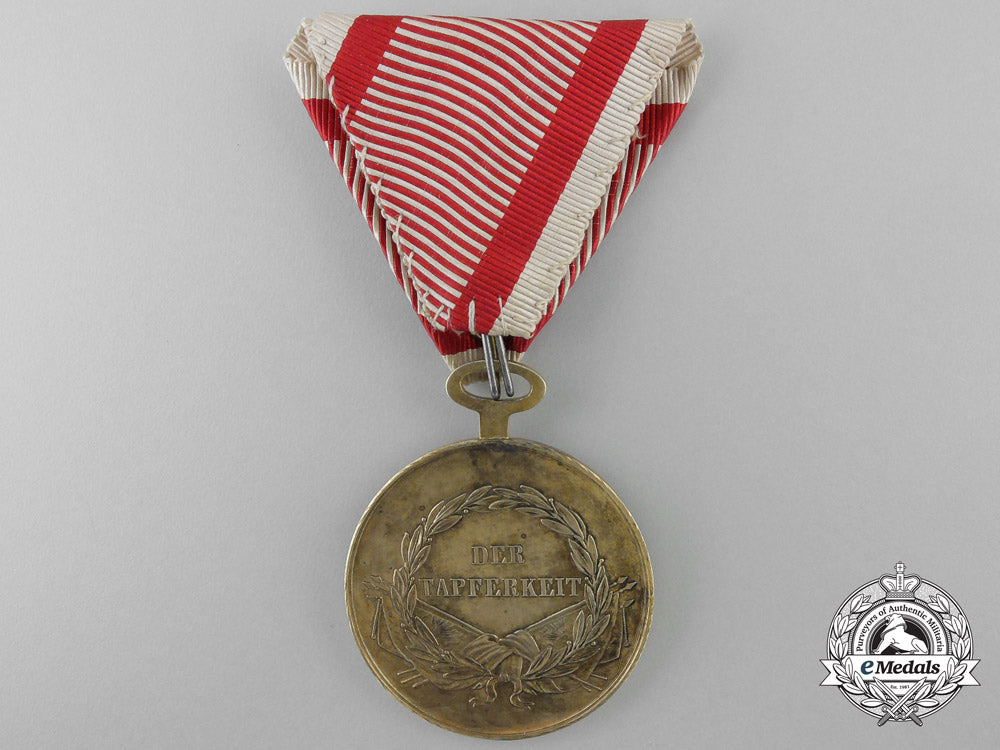 austria,_empire._a_golden_bravery_medal,_c.1916_t_825