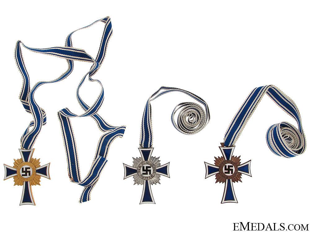 three_mother's_crosses_three_mother_s_c_51069cbfef191