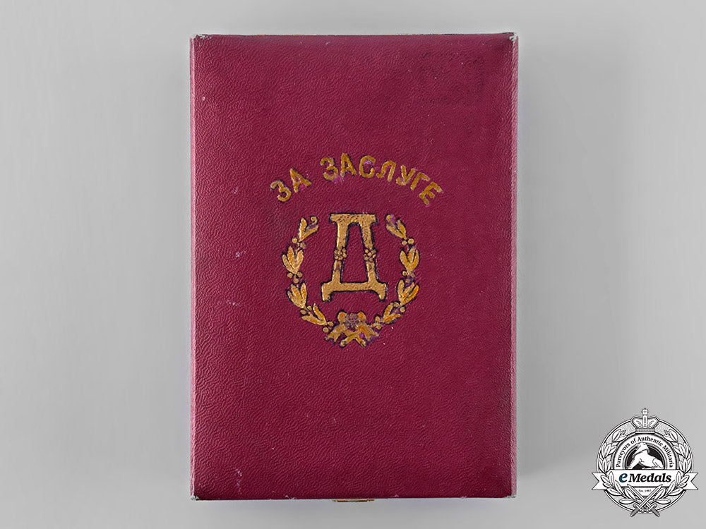 serbia,_kingdom._a_queen_draga_medal,_i_class_gold_grade_tray107_7_lo_131