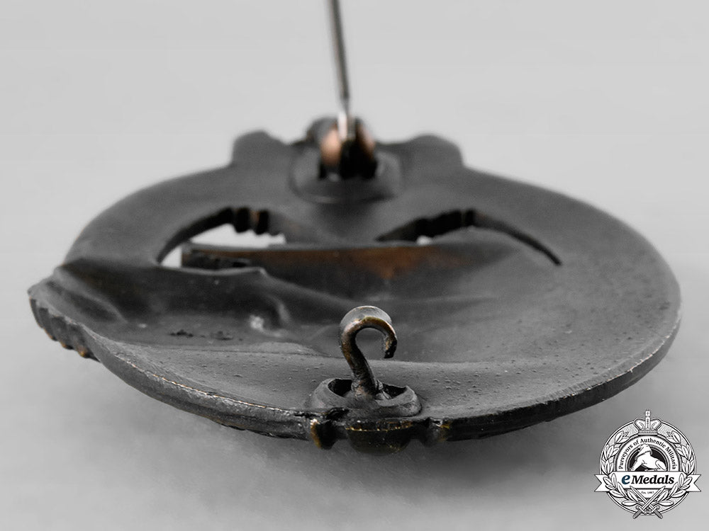 germany,_wehrmacht._a_panzer_assault_badge,_bronze_grade,_by_adolf_scholze_tray3_1_lo_012