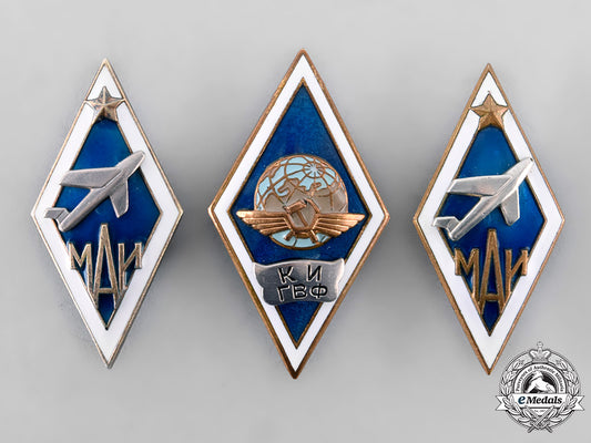 russia,_soviet_union._a_lot_of_aviation_school_graduation_badges_tray502_lo_011