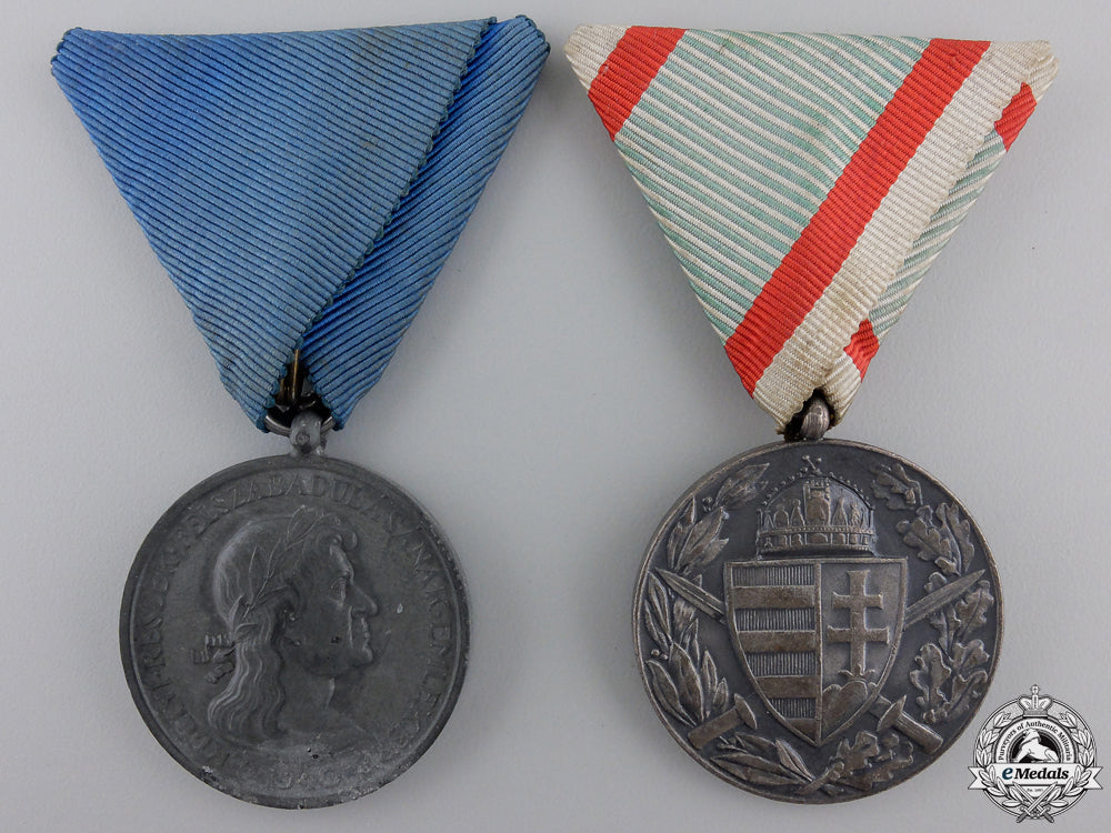 two_hungarian_campaign_medals_two_hungarian_ca_5522dc7d7f2d6