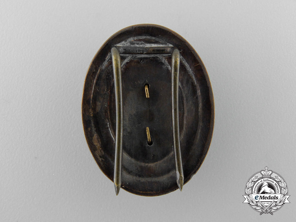 a_first_war_serbian_officer's_cap_badge;_peter_i_u_501