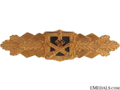 Ultra Rare Gold Presentation Close Combat Clasp