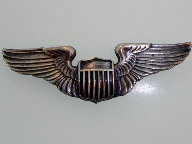 wwii_aaf_pilot_wing_in_sterling_usa29001