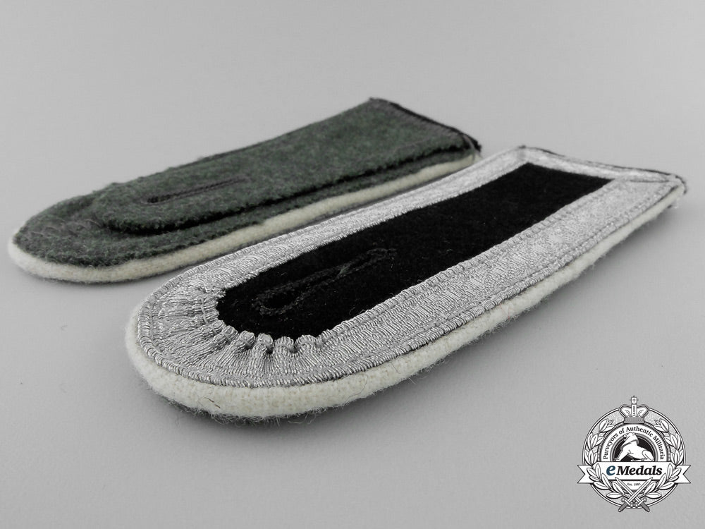 a_pair_of_waffen-_ss_infantry_unteroffizier_shoulder_straps_v_202