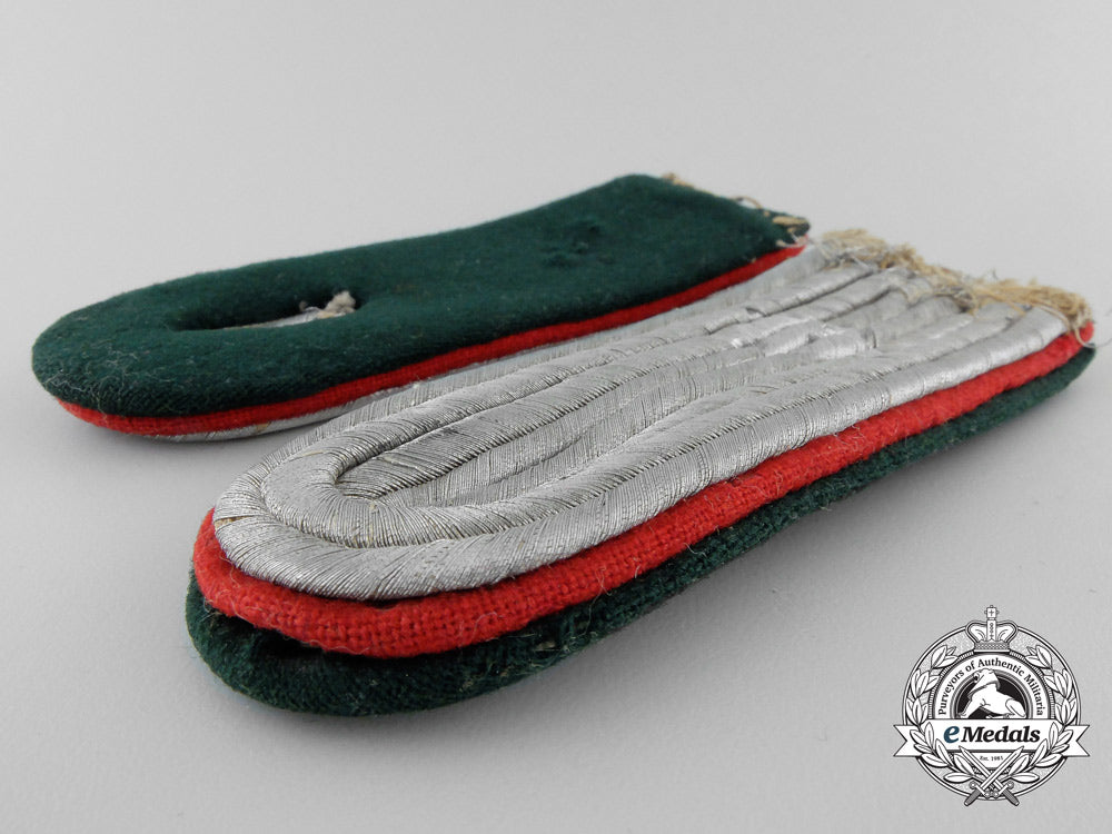 germany,_heer._a_set_of_army_administration_shoulder_boards_v_511_1