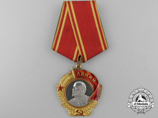 a_second_war_period_soviet_order_of_lenin_in_gold&_platinum_x_304