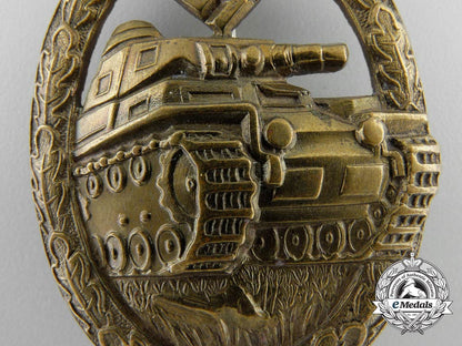 an_early_bronze_grade_tank_badge_in_tombac_x_817