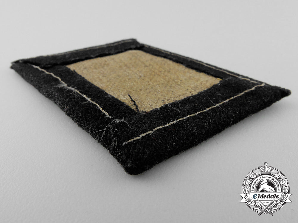 a_collar_tab_of_the22_nd_waffen-_ss_freiwilligen_kavallerie_y_073