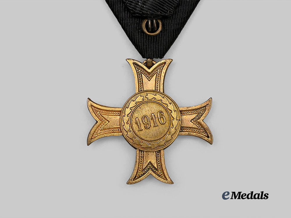 austria,_imperial._a_sovereign_order_of_the_knights_of_malta,_gold_merit_cross_e_medals__e_u24384_5