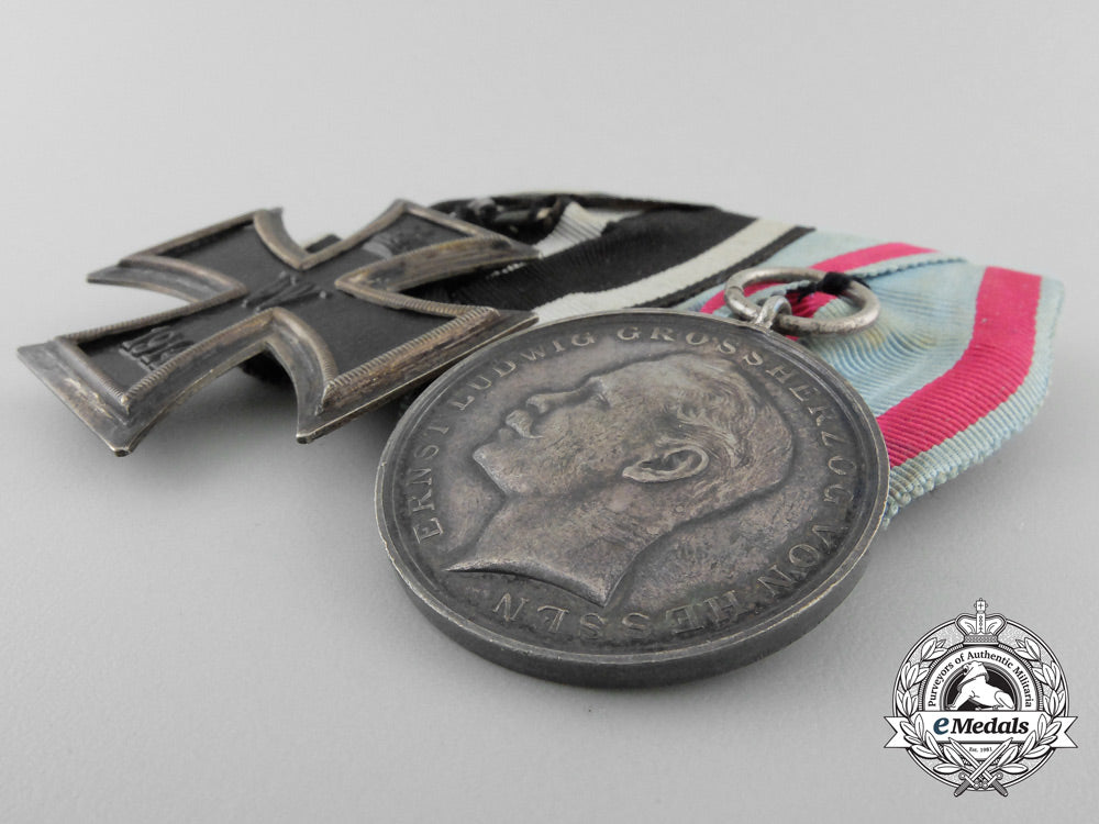 a_first_war_hessen_honour_decoration_pair_z_055