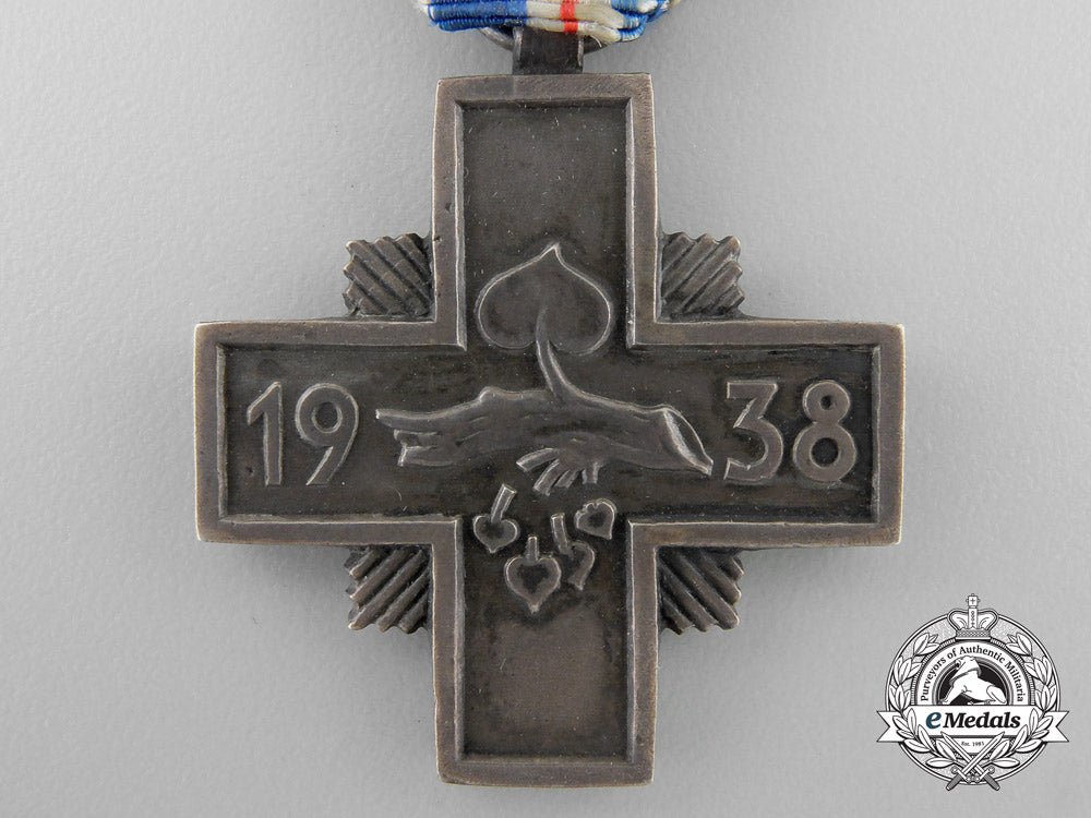an1938_czech_loyal_service_cross_of_the_national_armed_guard;_silver_version_z_294