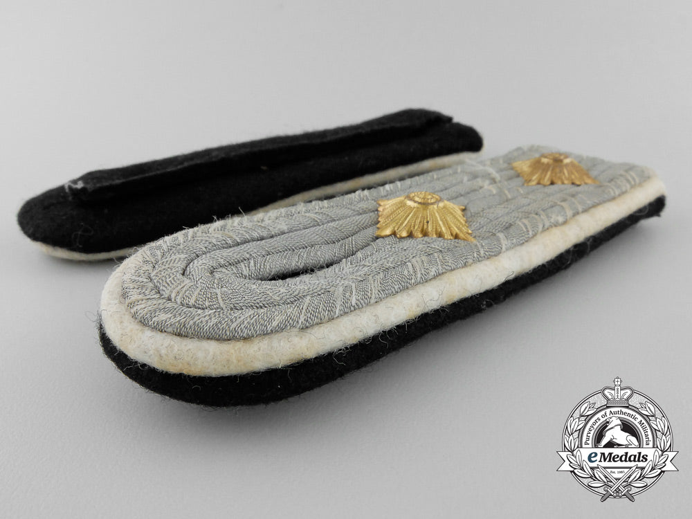 a_set_of_waffen-_ss_infantry_senior_storm_leader(_hauptsturmführer)_shoulder_boards_z_575
