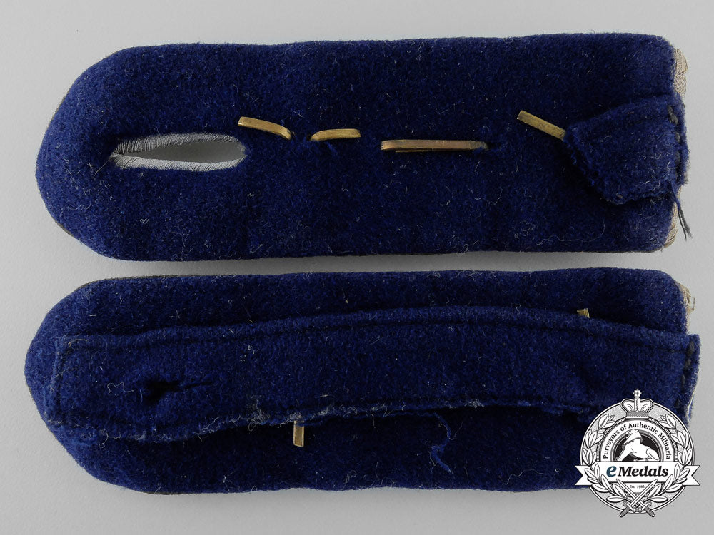 a_set_of_army_medical_officer_shoulder_boards_z_666