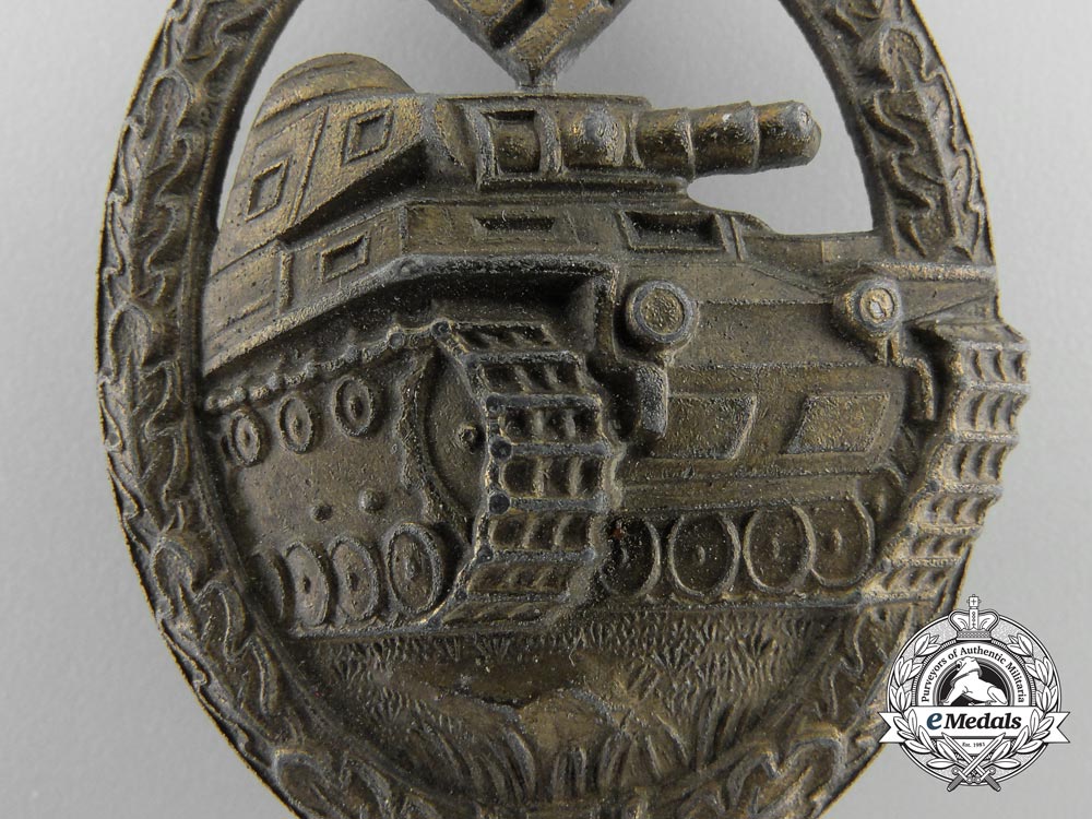 a_bronze_grade_tank_assault_badge_z_873