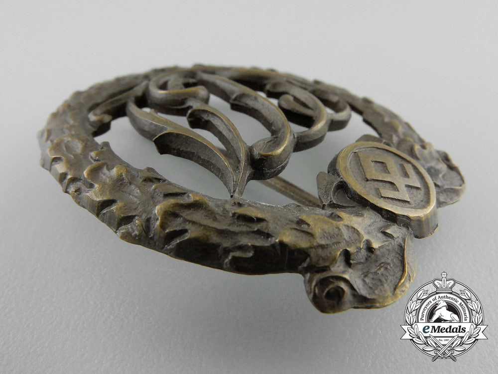 an_extremely_rare_sport’s_badge_of_the_croatian-_german_volksgruppe1941_z_908