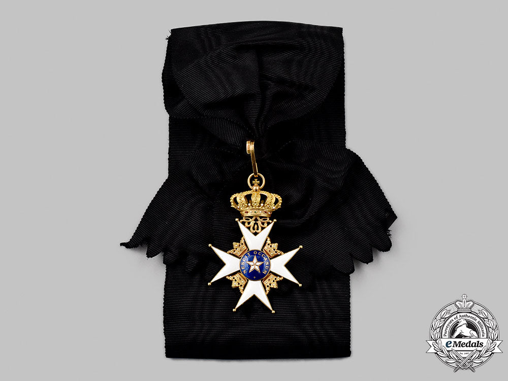 sweden,_kingdom._an_order_of_the_north_star,_grand_cross_set_in_gold,_c.1910_02_m21_mnc0735_1
