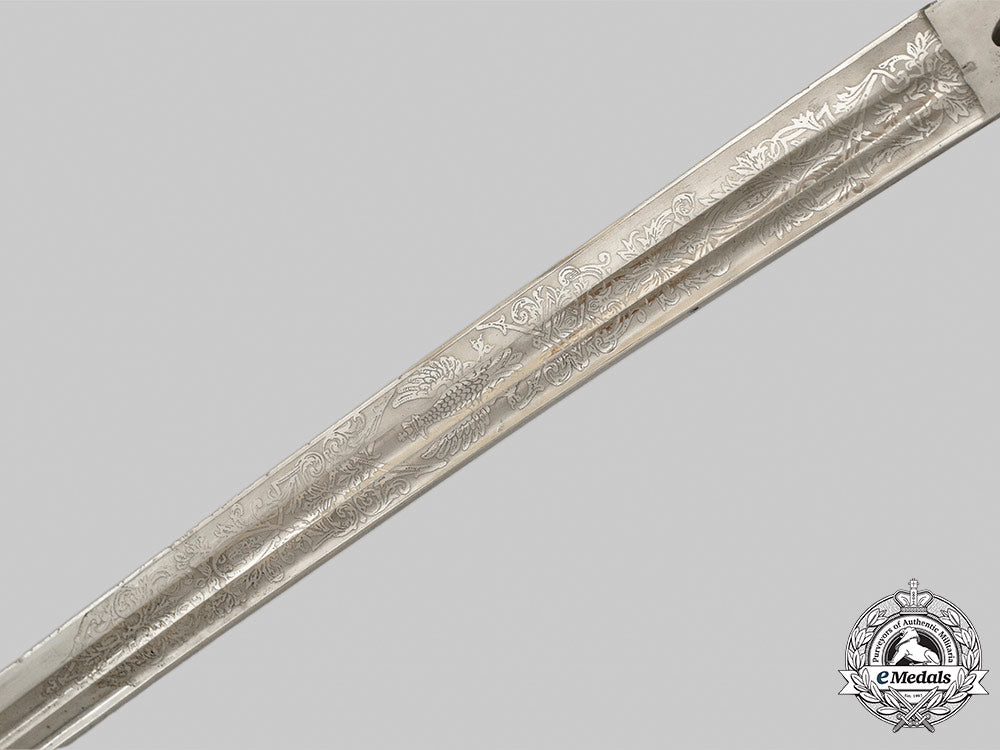 poland,_second_republic._an_army_officer’s_sabre_034_m21_mnc9353-copy