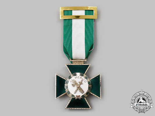 spain,_kingdom._an_order_of_merit_of_the_civil_guard,_cross_of_merit_with_white_distinction,_c.1976_041_m21_mnc9796_1