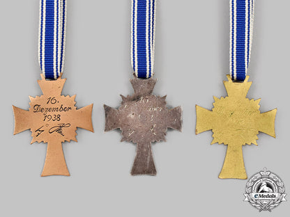 germany,_third_reich._a_lot_of_honour_crosses_of_the_german_mother,_all_grades_043_m21_mnc9207