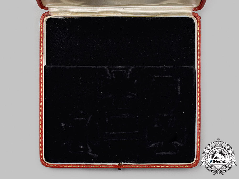 germany,_wehrmacht._a_knight’s_cross_of_the_iron_cross_with_presentation_case,_by_gebrüder_godet_052_m21_mnc9425