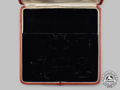 germany,_wehrmacht._a_knight’s_cross_of_the_iron_cross_with_presentation_case,_by_gebrüder_godet_052_m21_mnc9425