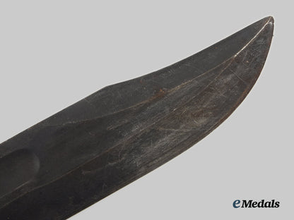 united_states._a_marine_corps_fighting_knife_with_sheath,_by_ka-_bar_knives_057ai1_8498