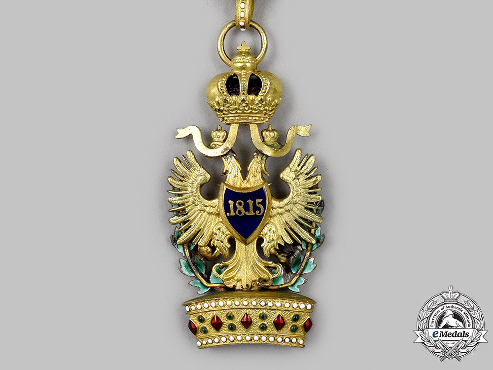 austria,_empire._an_order_of_the_iron_crown,_iii_class,_c.1916_05_m21_mnc1033