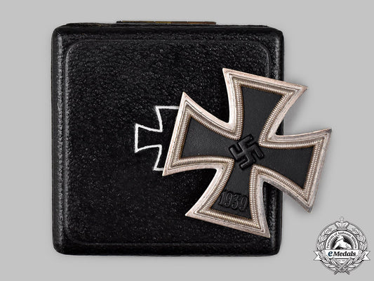 germany,_wehrmacht._a1939_iron_cross_i_class,_with_case,_by_fritz_zimmermann_05_m21_mnc1985