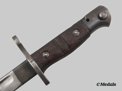 united_states._a_remington_model1917_bayonet_with_a_canadian_broad_arrow_067ai1_8517
