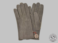 Germany, Ss. A Mint Pair Of Suede Dress Gloves