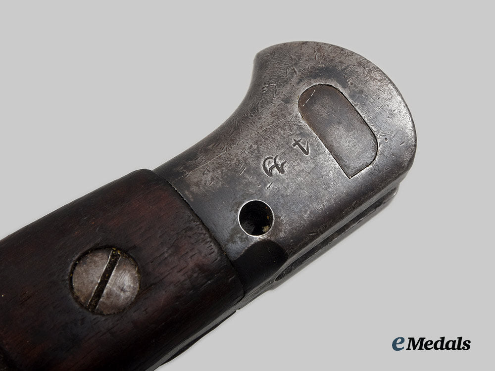 united_states._a_remington_model1917_bayonet_with_a_canadian_broad_arrow_070ai1_8521